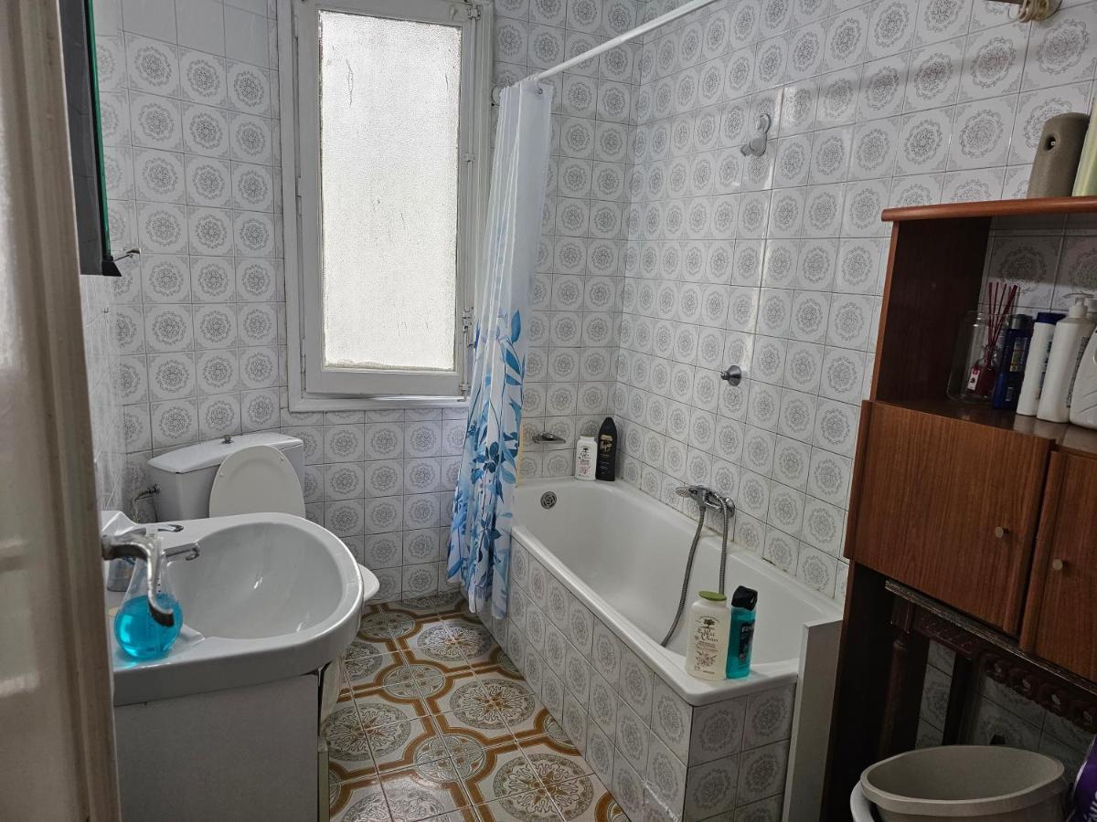 Centrica Habitacion Bed and Breakfast Madrid Esterno foto